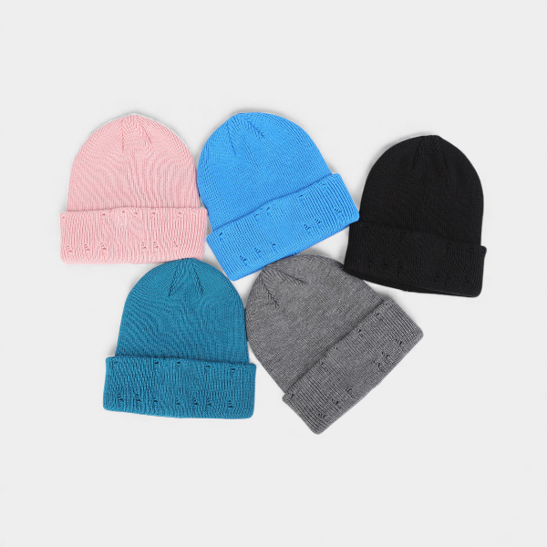 Autumn and Winter popular vintage ripped knitted hat embroidered LOGO warm flanging wool hat wholesale hip hop fashion cold hat