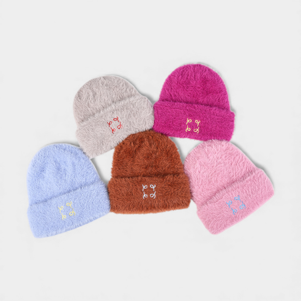 Autumn and Winter new jacquard mink-like quality knitted hat trendy embroidered Logo men's and women's wool hat spot warm hat