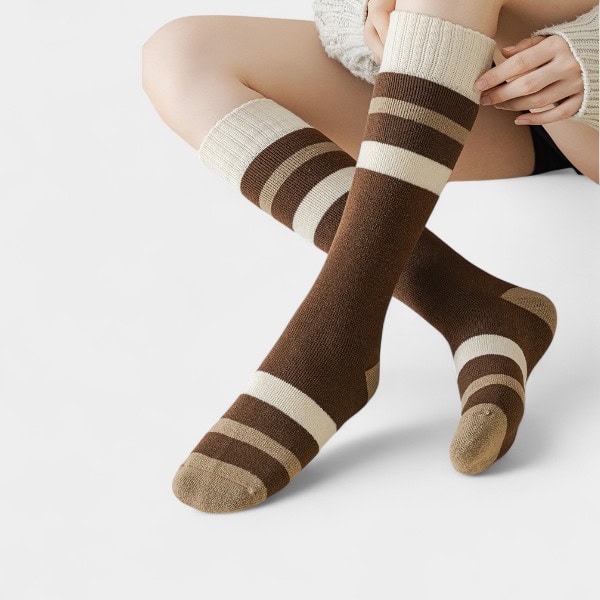 Women's Striped pattern Sock - Image 4