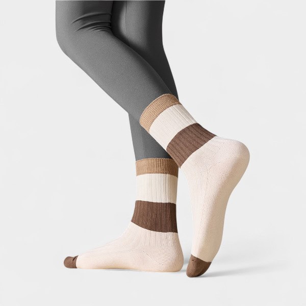 Women's Text print Sock - Image 3