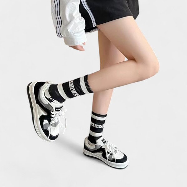 Women's Text print Sock - Image 4