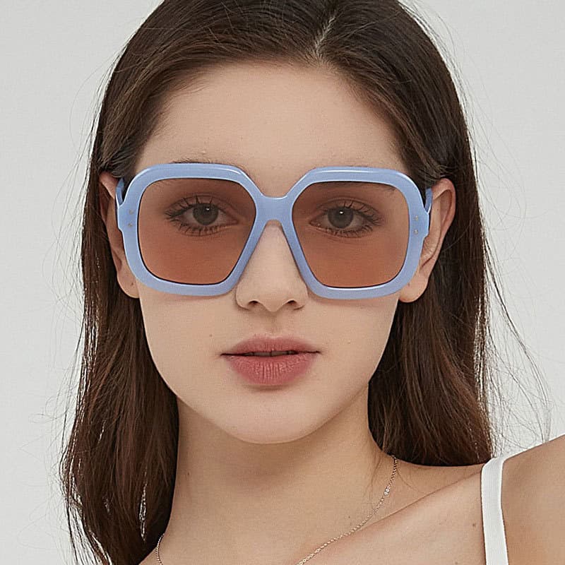 Women's Sunglasses - Image 2