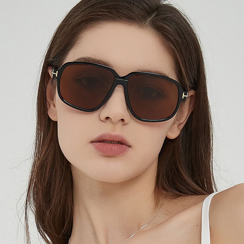 Women's Sunglasses - Image 2