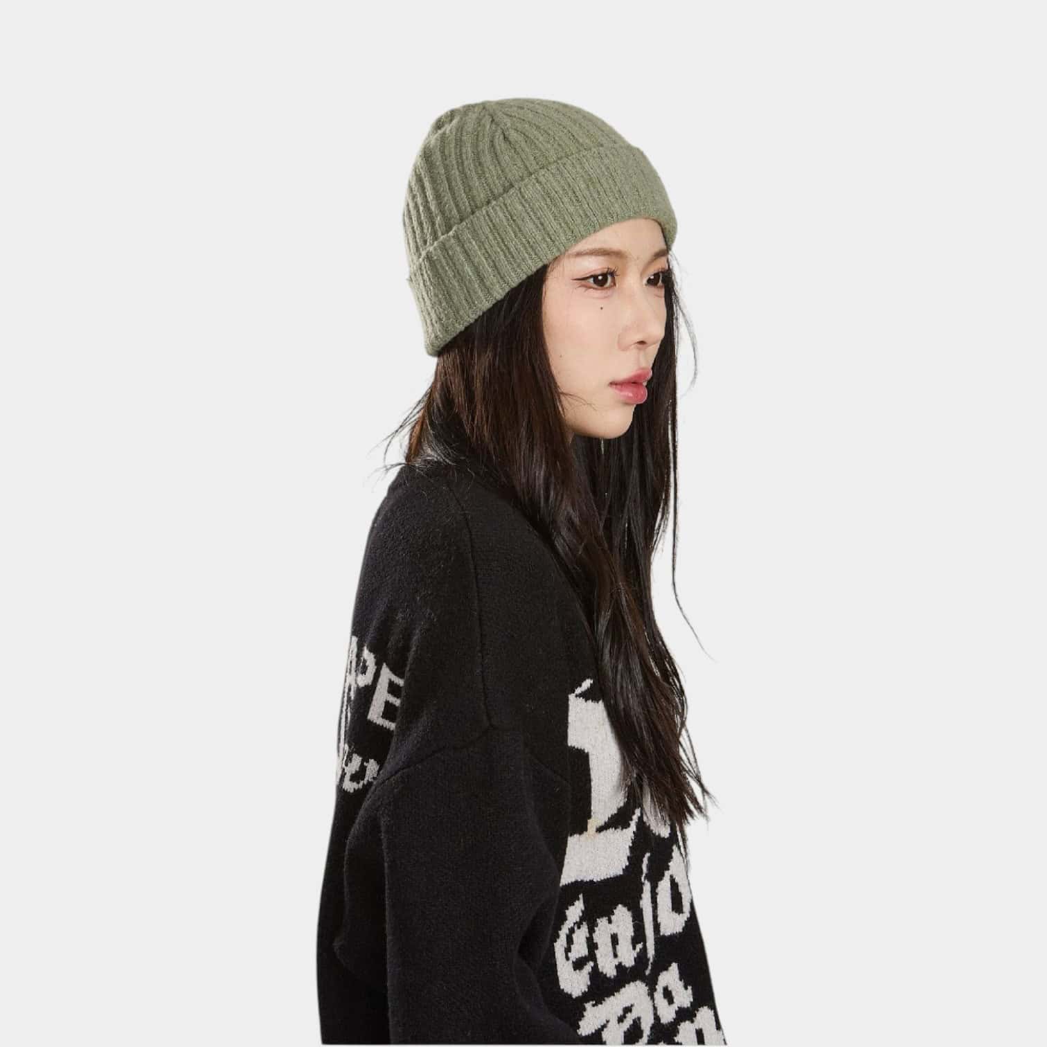 Women's Striped pattern Beanie - Image 4