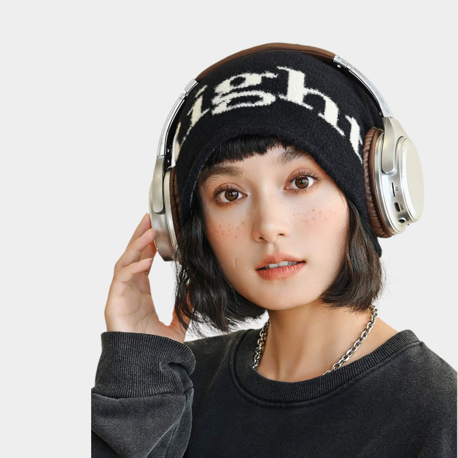 Women's Text print Beanie - Image 5